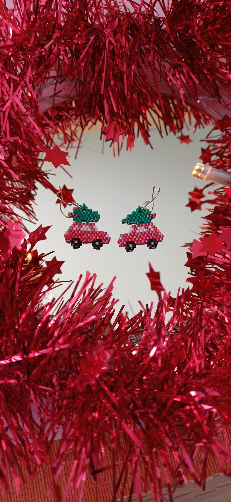 Cercei din mărgele - Crăciun - Mașinuța roșie