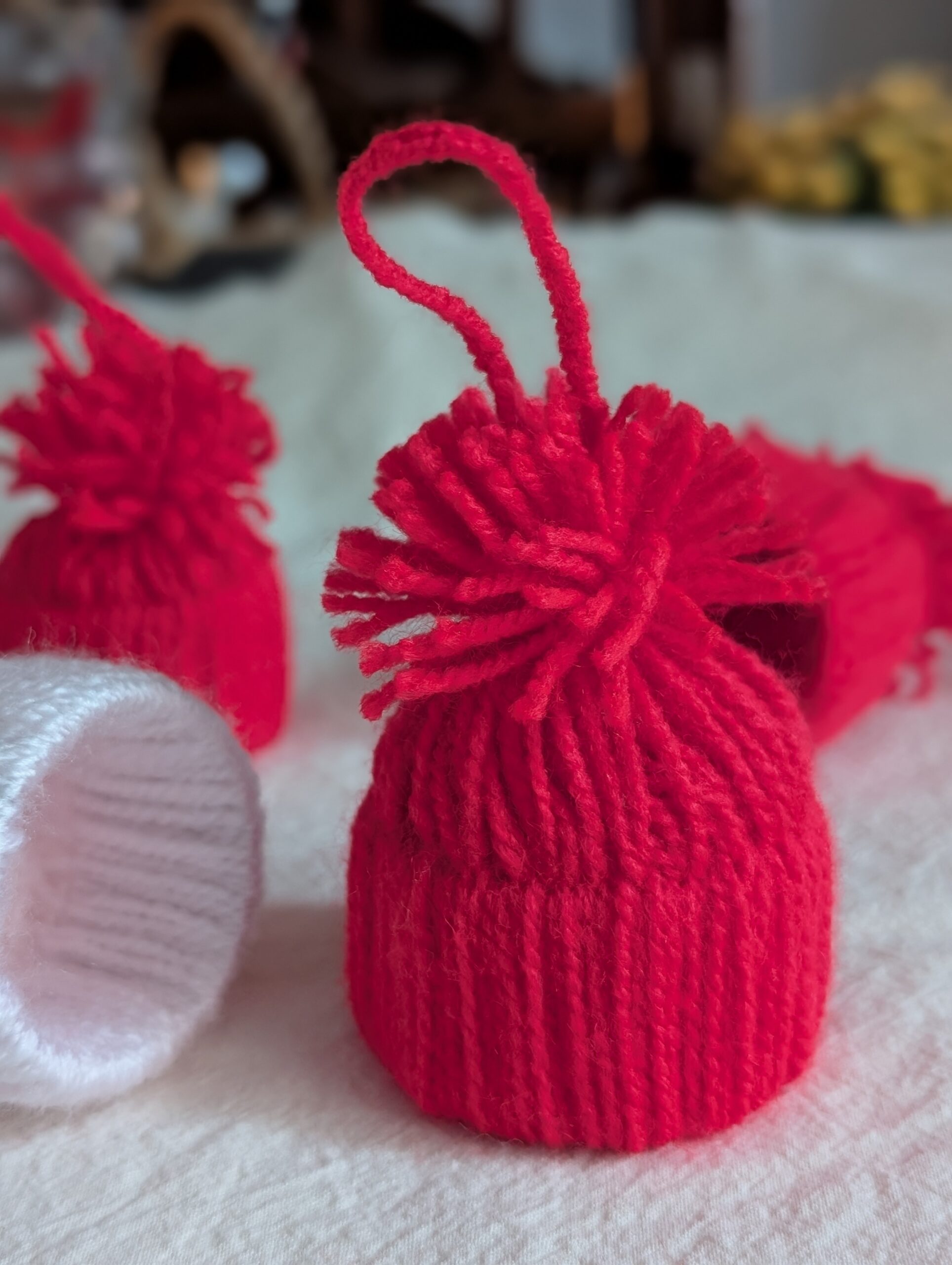 La gura sobei, căciulițe de iarnă- decorațiune de brad - imagine 2