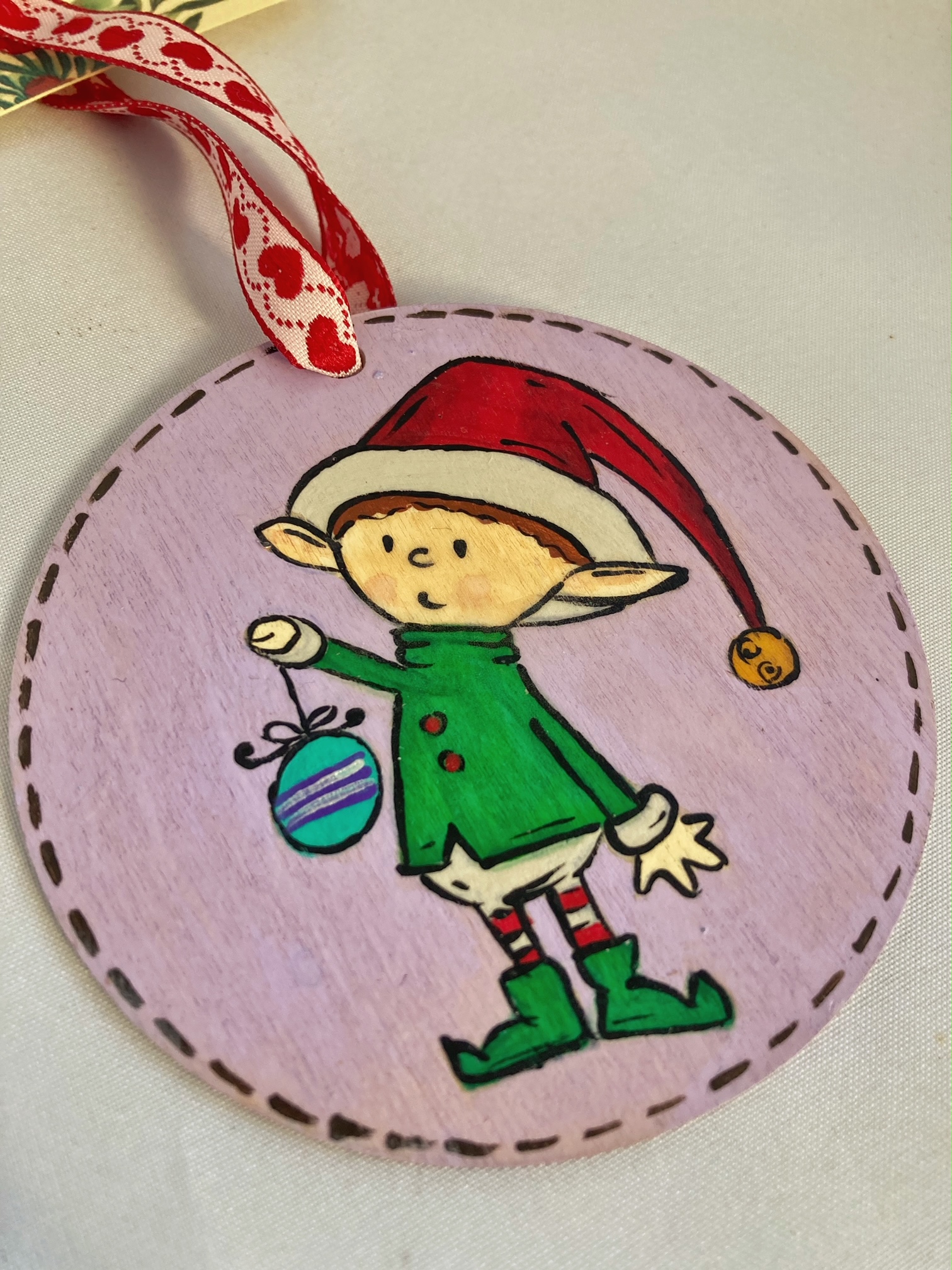 Ornament brad pictat manual - Craciun - imagine 4