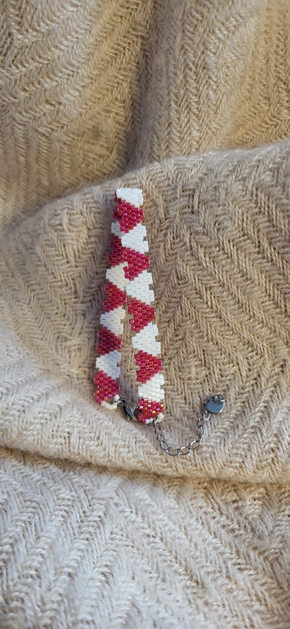 Bratara margele "Îmbrățișare" - imagine 4