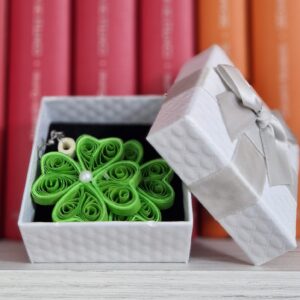 martisor, cercei, primavara trifoi